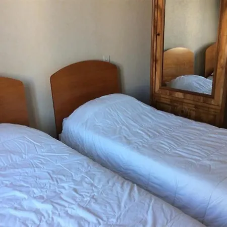 House Maison 6 Couchages, Les Pieds Dans L'eau Quartier Birochere ! Casa de Férias